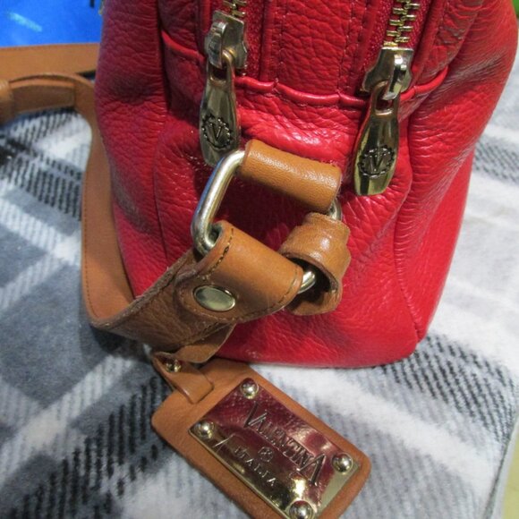 P1353-NWOT Valentina Red Pebble Italian Leather Crossbody Dual Entry - Picture 4 of 9